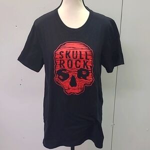 Size M Black Skull Rock T-Shirt